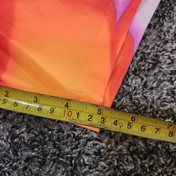 Fabletics 5" inseam Fundamental Short II Lined Orange purple Size Small NWT - Picture 16 of 16